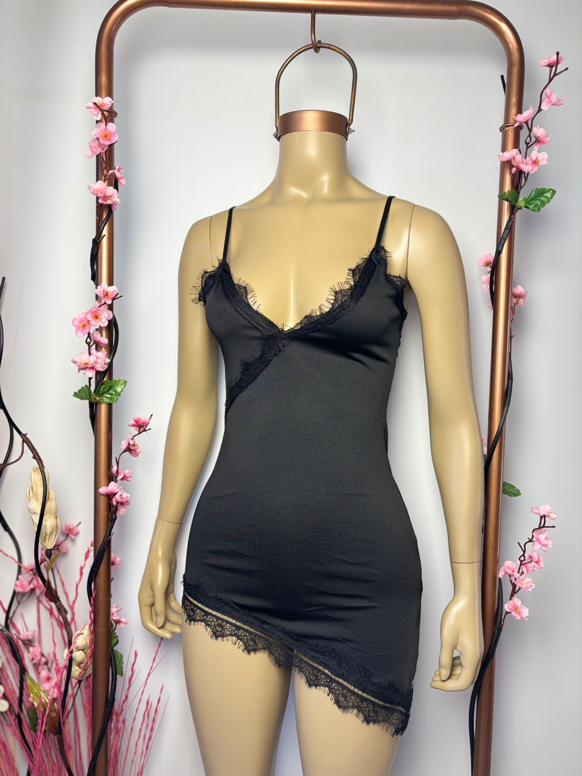 WhatsApp Image 2026-01-10 at 12.42.46 (3) VESTIDO LENCERO